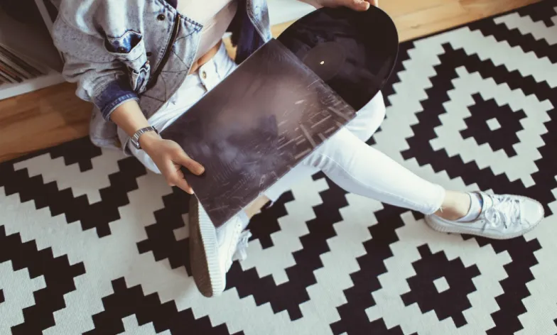 Geometric Statement Rugs